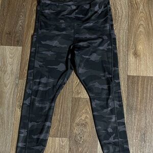 Athleta Black Camouflage Capris